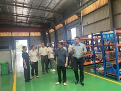 蘆溪水務(wù)總經(jīng)理劉慈華，易總監(jiān)等蒞臨我司參觀交流并指導(dǎo)工作
